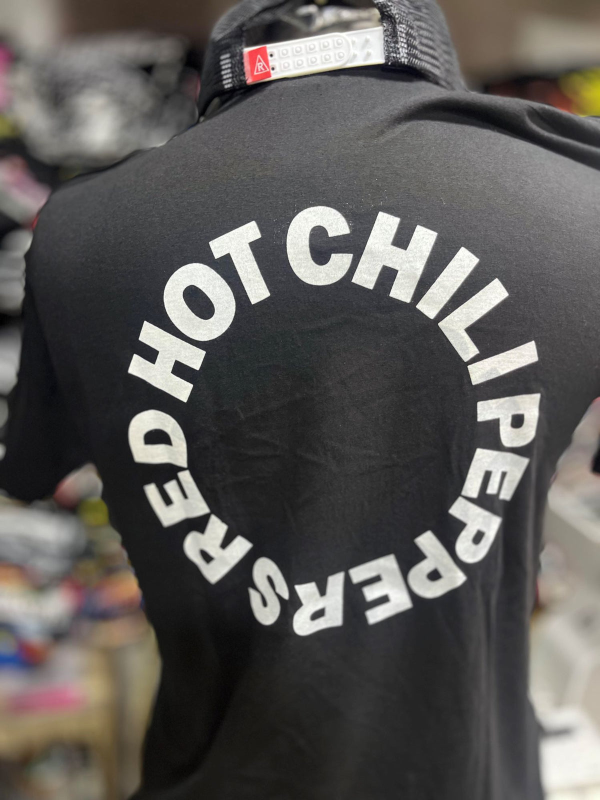 polera negra red hot
